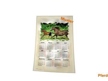 Stoff-Kalender 2024 mit verschiedenen Pferde-Motiven