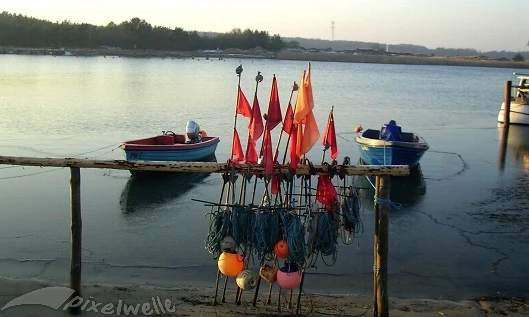 Foto Fischerboote im Seenothafen